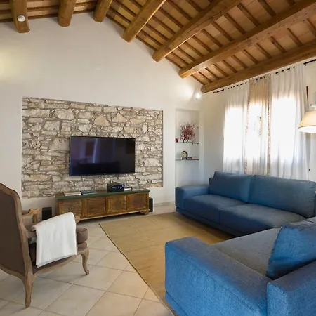 Villa Tangi